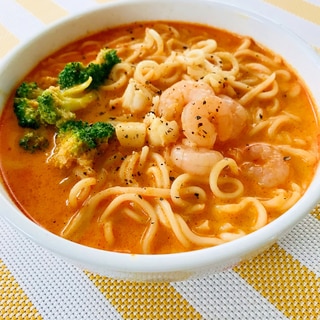 ★ランチ★ラクサラーメン（カルディ）